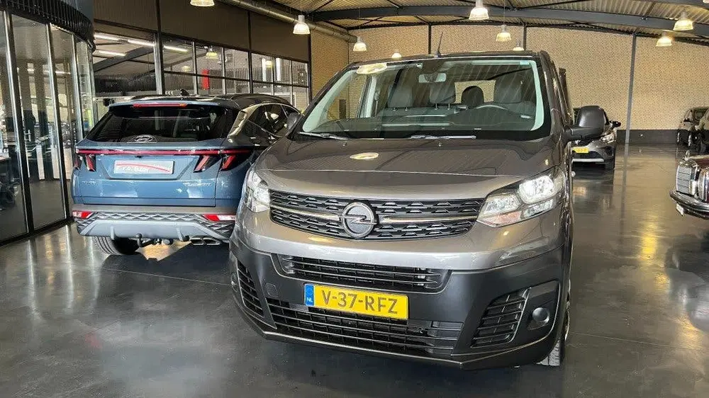 Opel Vivaro 2.0 Dubbelcabine 6 persoons 1e Eigenaar uit 2023, foto 2