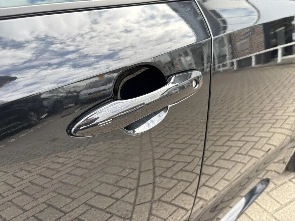 Toyota Corolla 1.8 Hybrid Business Plus uit 2022, foto 2