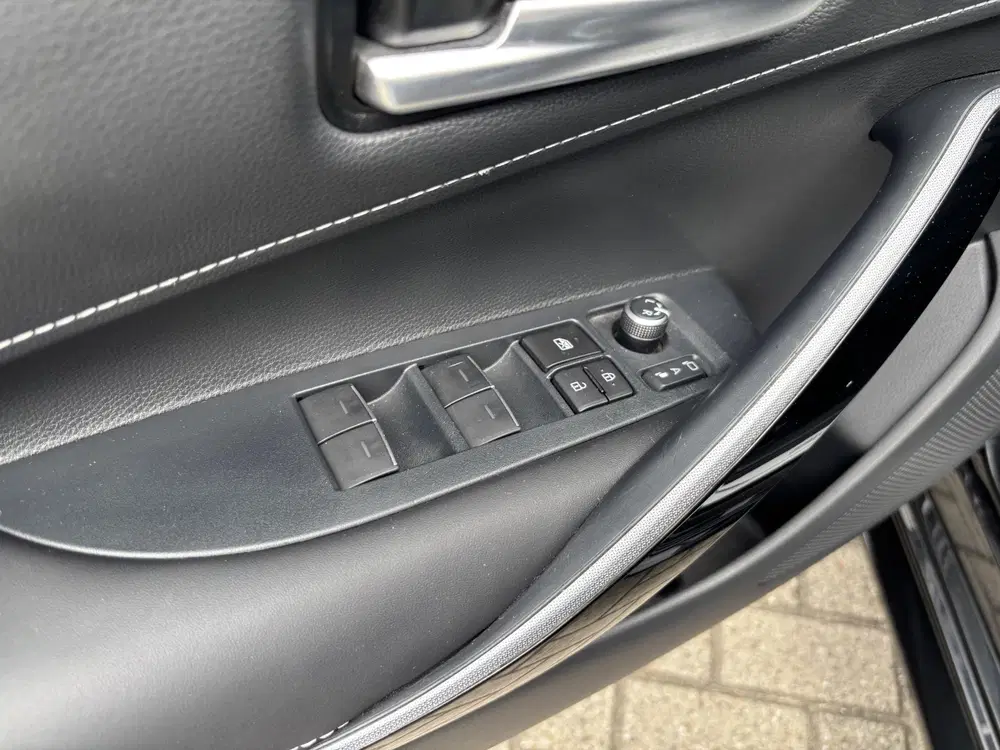 Toyota Corolla 1.8 Hybrid Business Plus uit 2022, foto 6