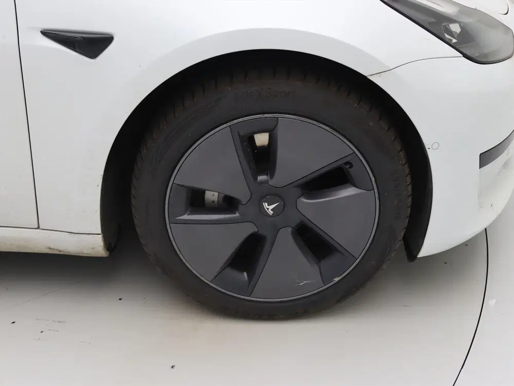 Tesla Model 3 Standard RWD Plus FACELIFT 90 uit 2022, foto 10
