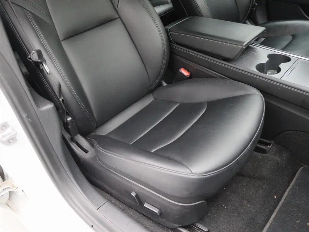 Tesla Model 3 Standard RWD Plus FACELIFT 90 uit 2022, foto 15