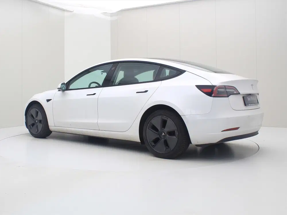Tesla Model 3 Standard RWD Plus FACELIFT 90 uit 2022, foto 3