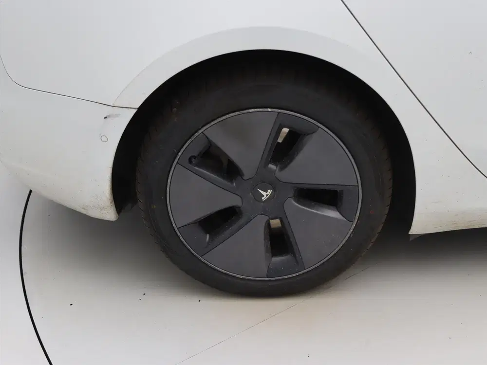 Tesla Model 3 Standard RWD Plus FACELIFT 90 uit 2022, foto 9