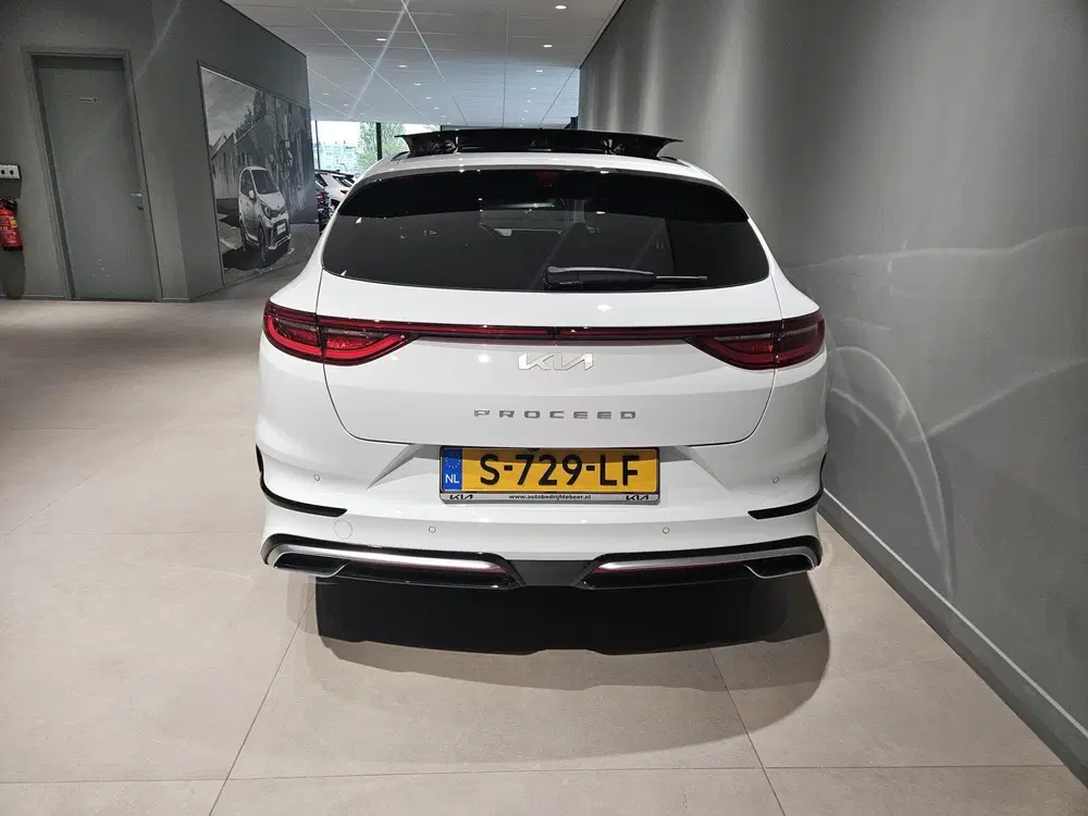 Kia ProCeed 1.5 T-GDi 160pk GT-PlusLine Panoramadak uit 2023, foto 11