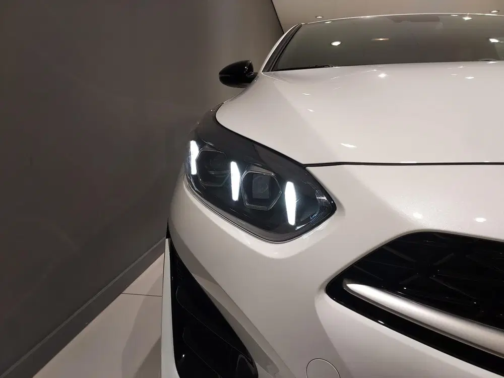 Kia ProCeed 1.5 T-GDi 160pk GT-PlusLine Panoramadak uit 2023, foto 13
