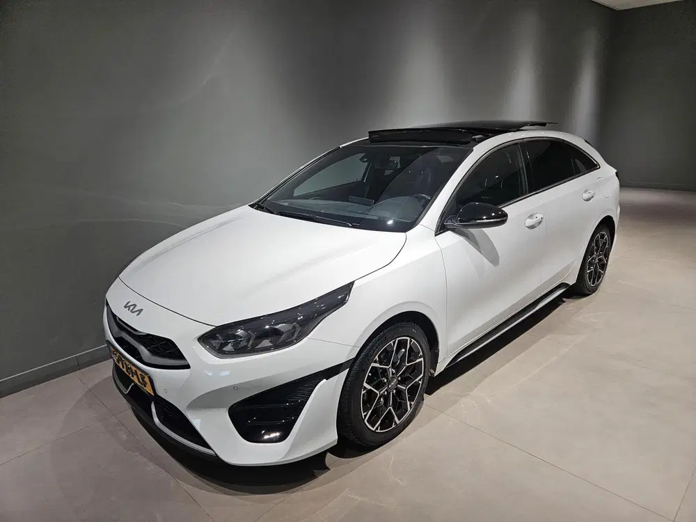 Kia ProCeed 1.5 T-GDi 160pk GT-PlusLine Panoramadak uit 2023, foto 6