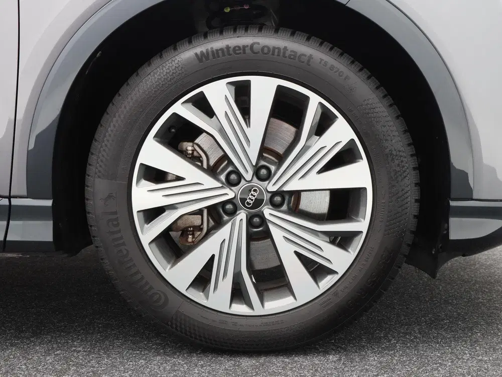 Audi Q4 e-tron 45 quattro Advanced edition 77 kWh 265 Pk uit 2022, foto 6