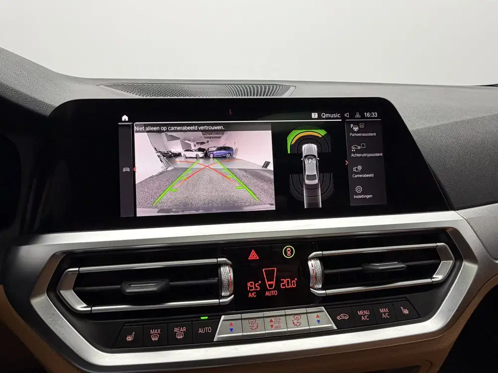 BMW 3-serie 330e M-Sport uit 2021, foto 15