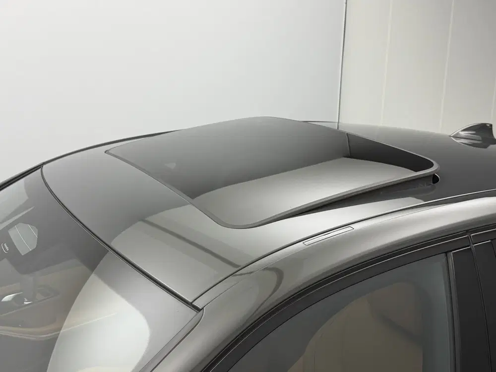 BMW 3-serie 330e M-Sport uit 2021, foto 5