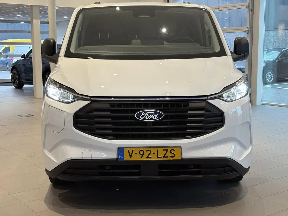 Ford Transit Custom 320 2.5 PHEV L1H1 Trend uit 2025, foto 2