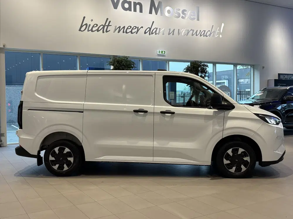 Ford Transit Custom 320 2.5 PHEV L1H1 Trend uit 2025, foto 3