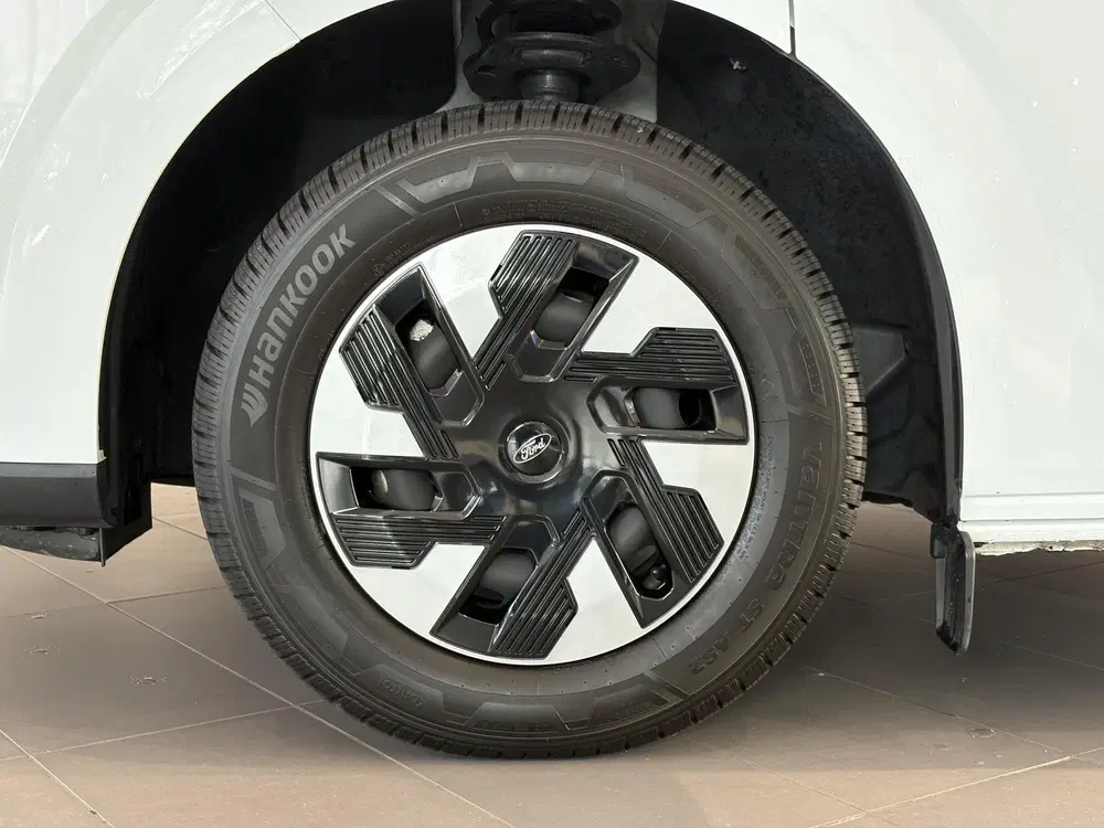 Ford Transit Custom 320 2.5 PHEV L1H1 Trend uit 2025, foto 8