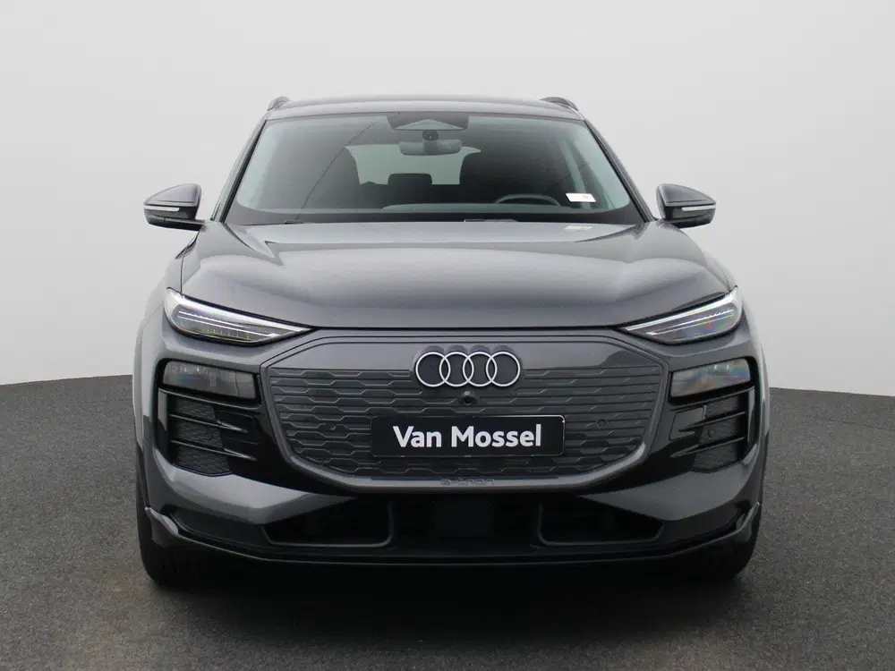 Audi Q6 e-tron edition 83 kWh 252 PK uit 2025, foto 2