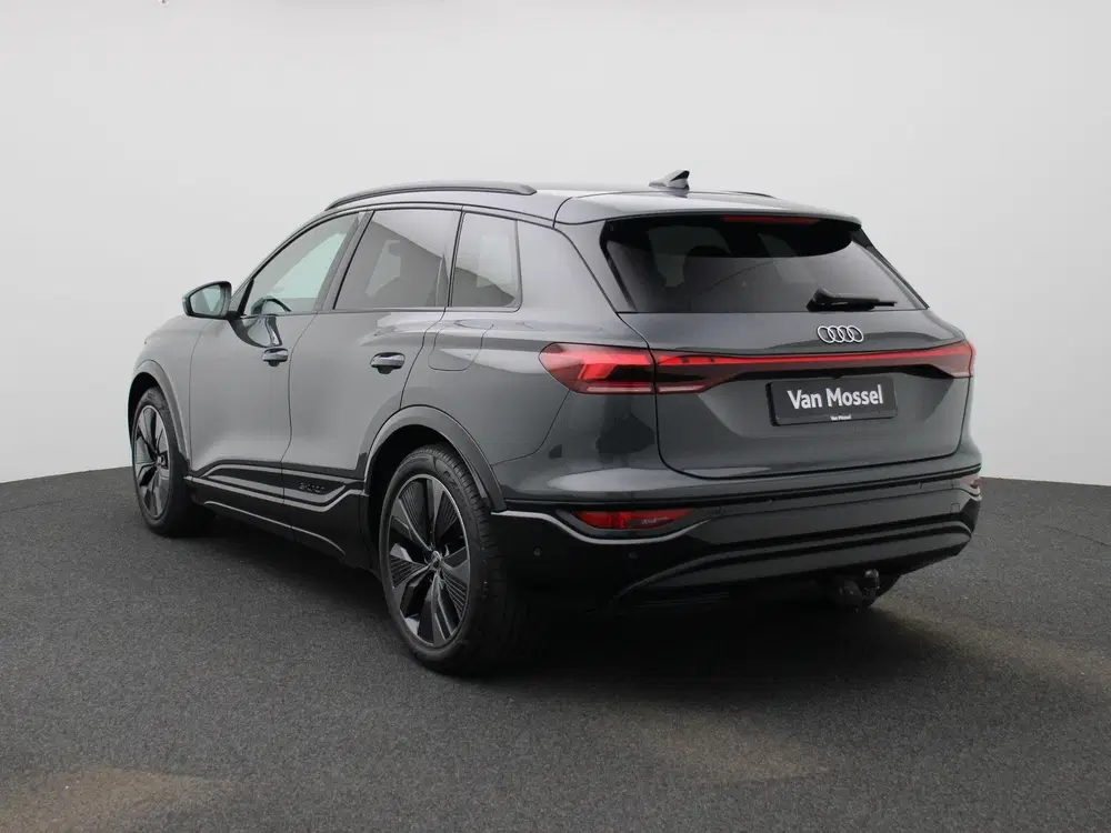 Audi Q6 e-tron edition 83 kWh 252 PK uit 2025, foto 3