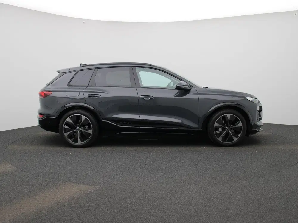 Audi Q6 e-tron edition 83 kWh 252 PK uit 2025, foto 6
