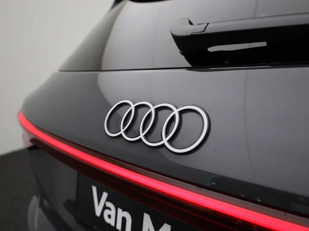 Audi Q6 e-tron edition 83 kWh 252 PK uit 2025, foto 8