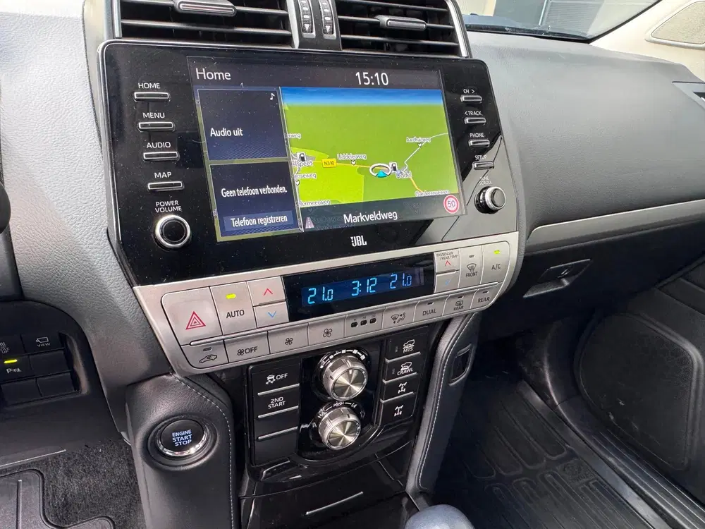 Toyota Land Cruiser 2.8 D-4D 70th Anniversary Window Van uit 2023, foto 5