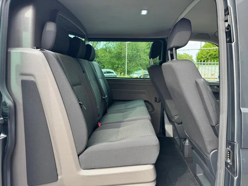 Volkswagen Transporter 2.0 TDI DSG L2H1 30 DC Bulli Xenon uit 2020, foto 11