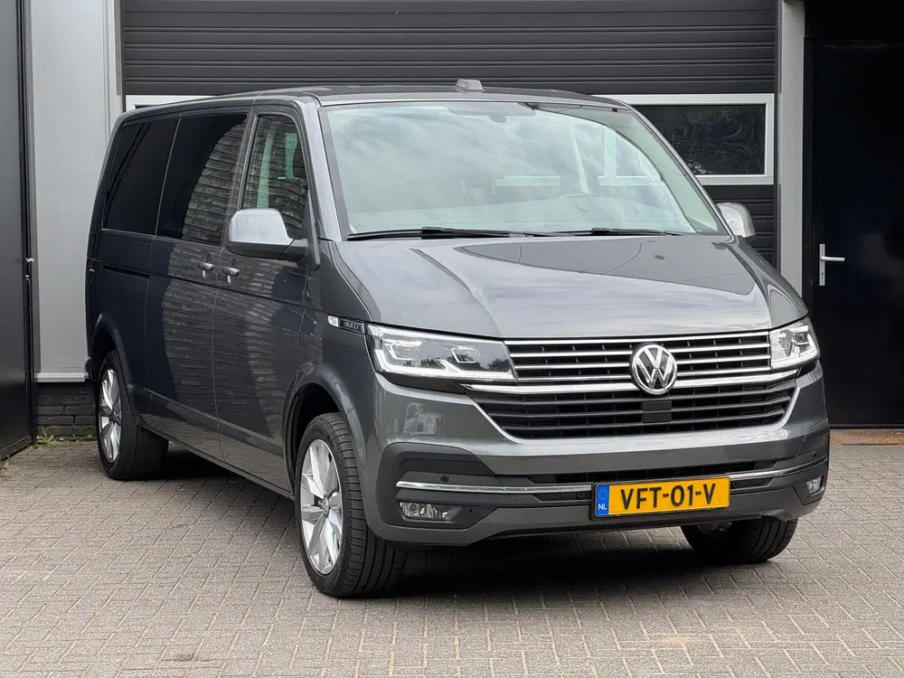 Volkswagen Transporter 2.0 TDI DSG L2H1 30 DC Bulli Xenon uit 2020, foto 3