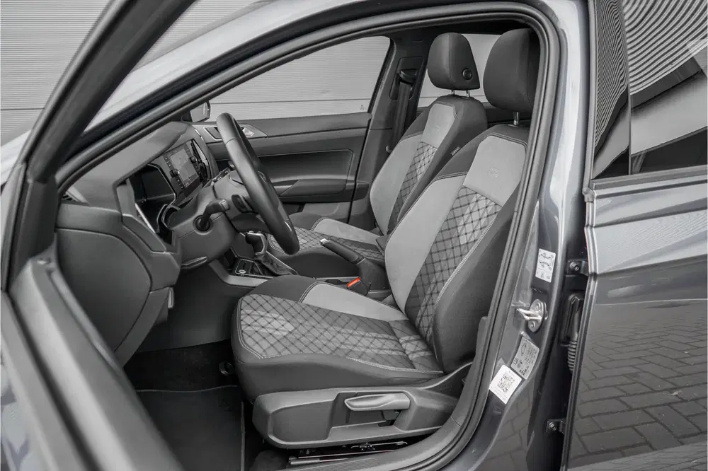 Volkswagen Polo 1.0 TSI R-Line Pano ACC Camera IQ Light Vi uit 2023, foto 5