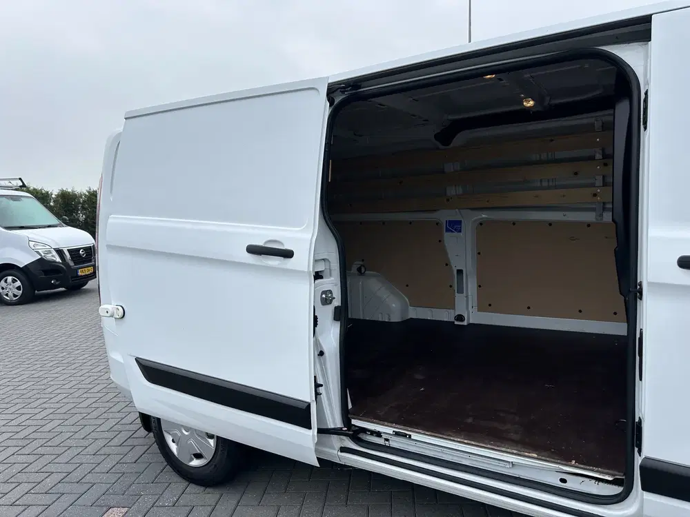 Ford Transit Custom 2.0 TDCI uit 2021, foto 9