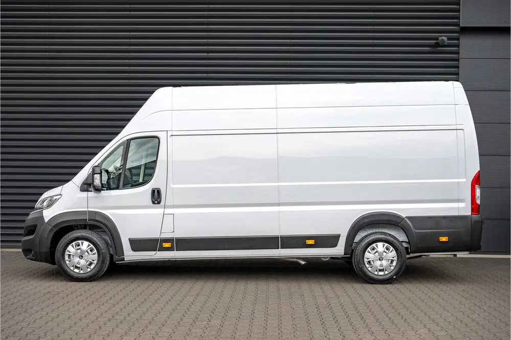 Citroën Jumper 2.2 BlueHDi 165 L4H3 Zwaar 3.5t (bj 2023) uit 2023, foto 5