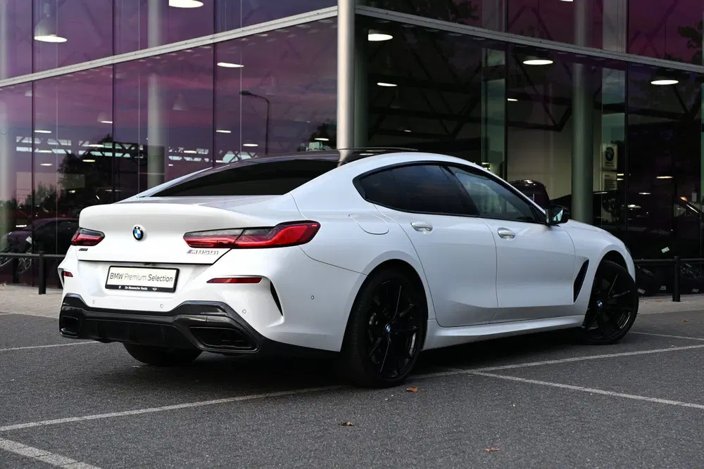 BMW 8-serie Coupé M850i xDrive M Sport Automaat uit 2020, foto 2