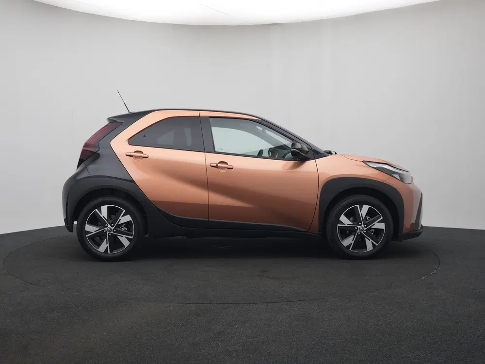 Toyota Aygo X Hybrid 115 pulse uit 2026, foto 11