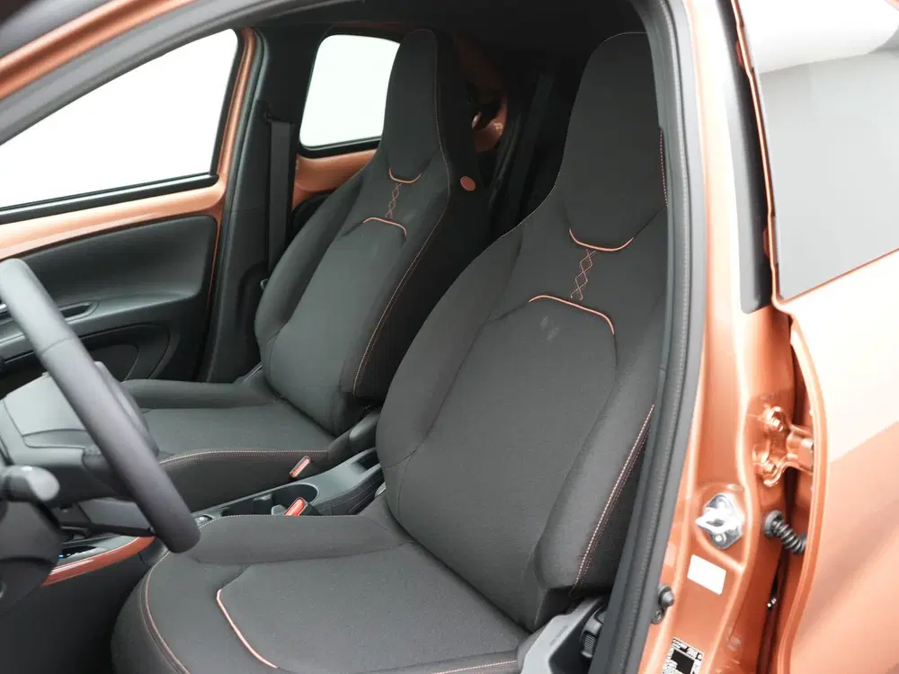 Toyota Aygo X Hybrid 115 pulse uit 2026, foto 9