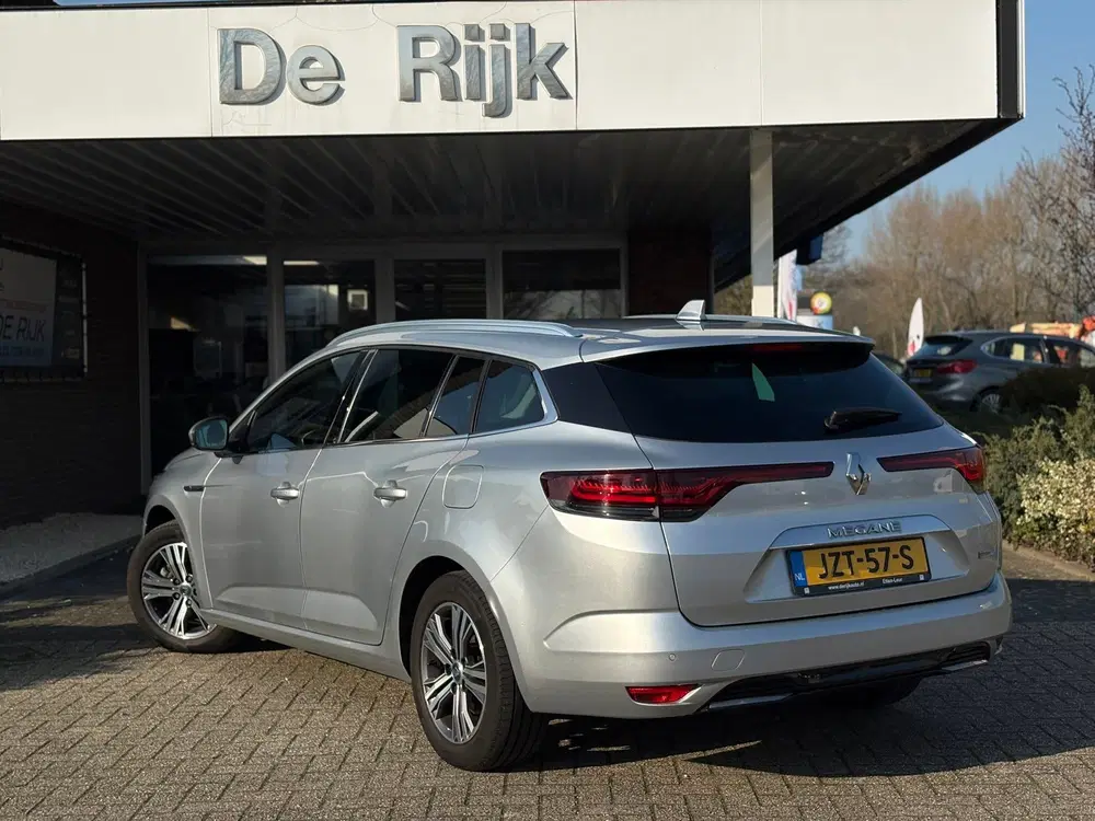 Renault Megane Mégane Estate 1.6 E-Tech Plug-In Hybrid 16 uit 2021, foto 3