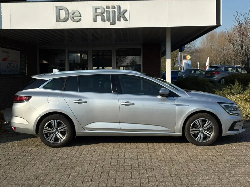 Renault Megane Mégane Estate 1.6 E-Tech Plug-In Hybrid 16 uit 2021, foto 9
