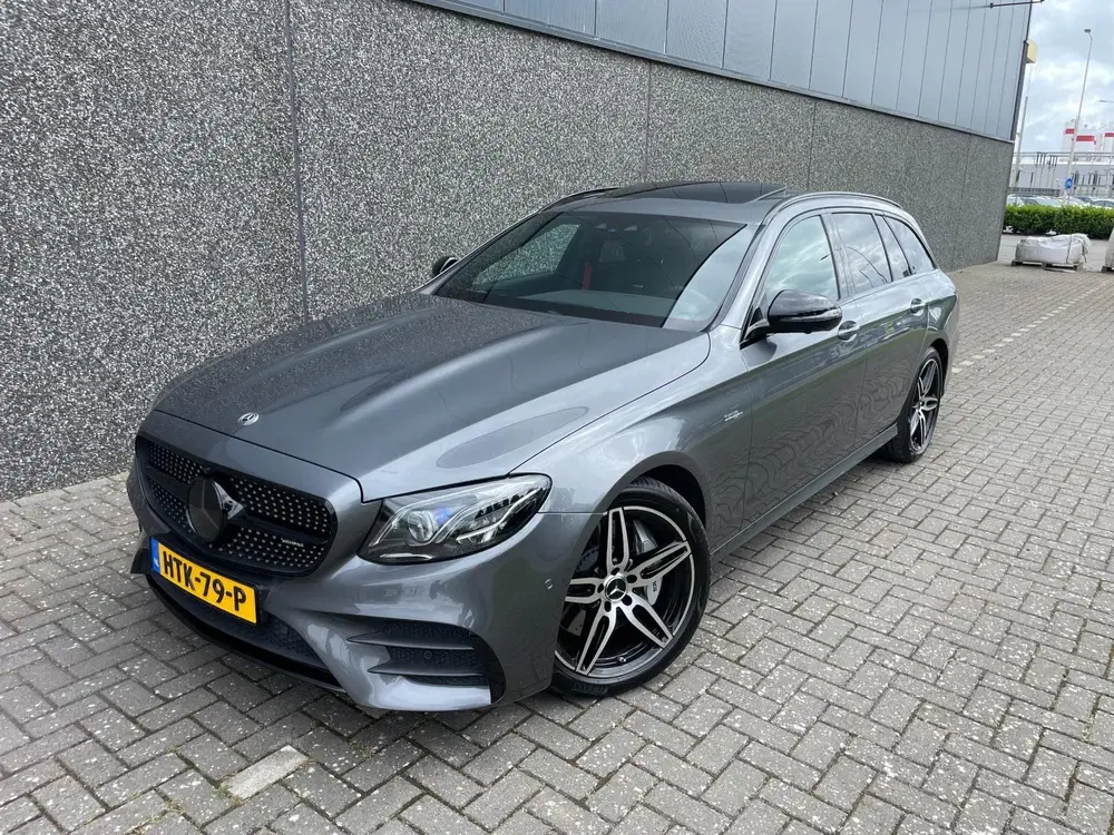 Mercedes-Benz E-Klasse AMG 53 4MATIC Premium Plus uit 2019, foto 2