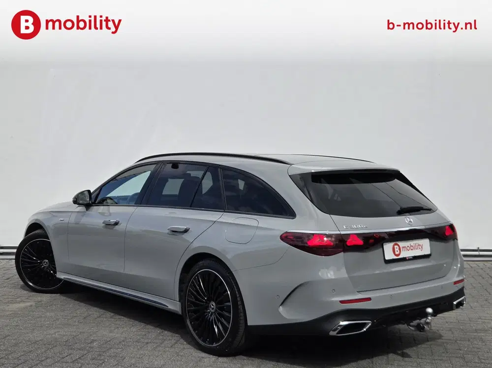 Mercedes-Benz E-Klasse 300 e AMG Line Alpinegrijs Tre uit 2025, foto 4