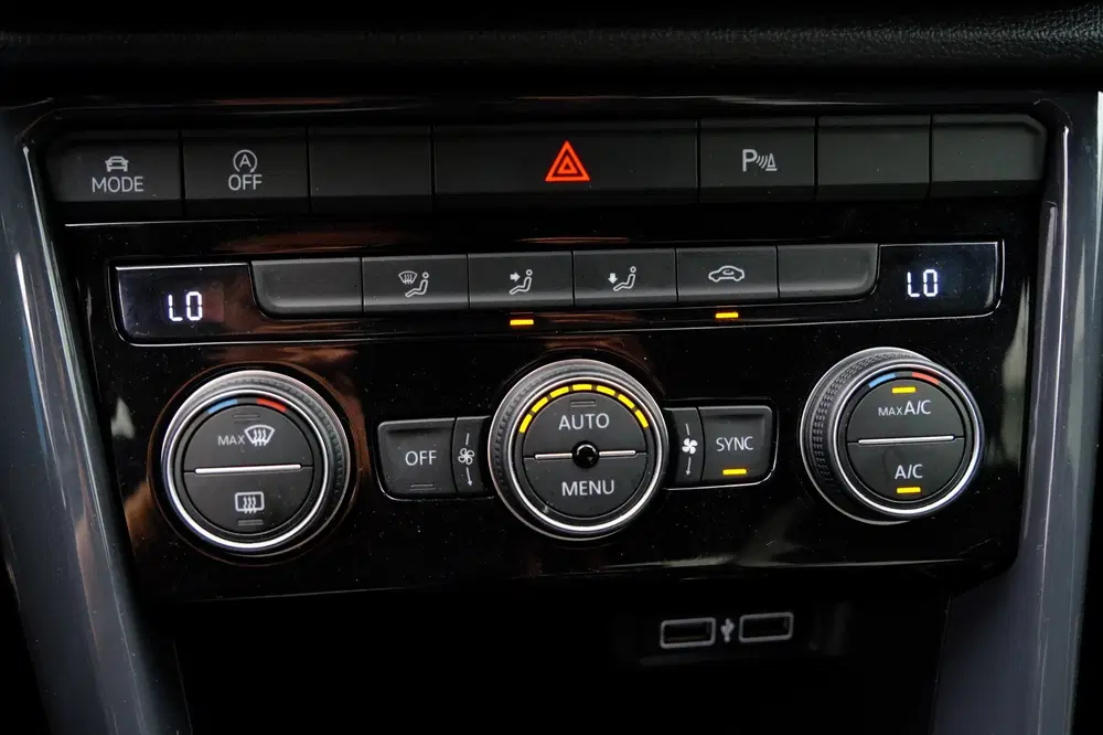 Volkswagen T-Roc 1.0 TSI Sport Navi uit 2019, foto 12