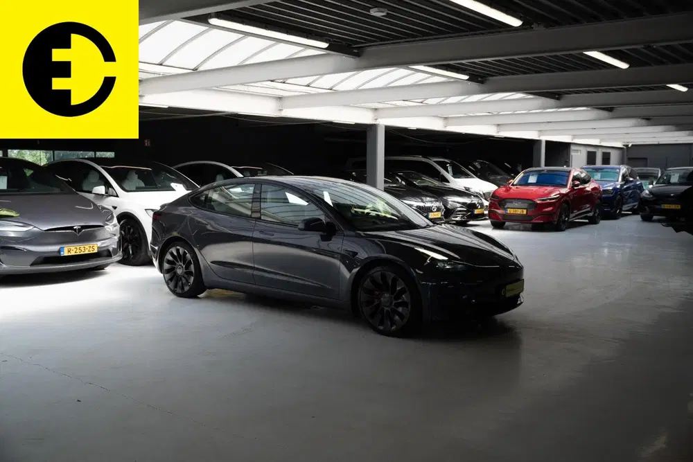 Tesla Model 3 Performance AWD 75 kWh uit 2022, foto 12