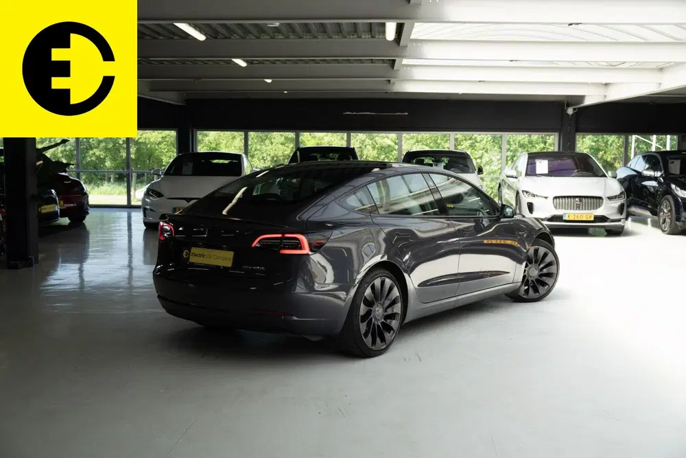 Tesla Model 3 Performance AWD 75 kWh uit 2022, foto 14