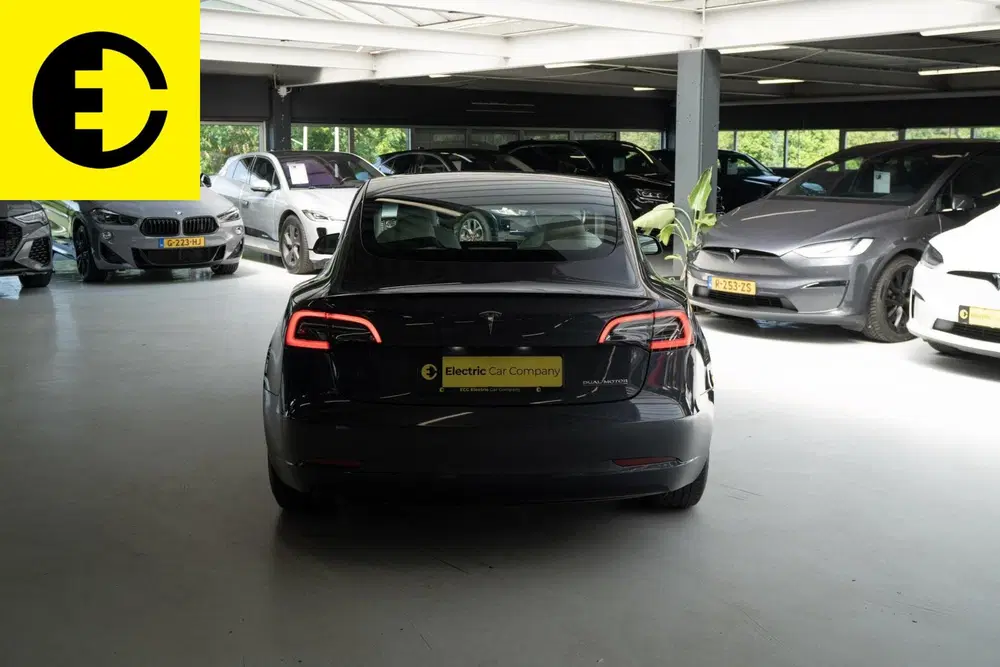 Tesla Model 3 Performance AWD 75 kWh uit 2022, foto 15