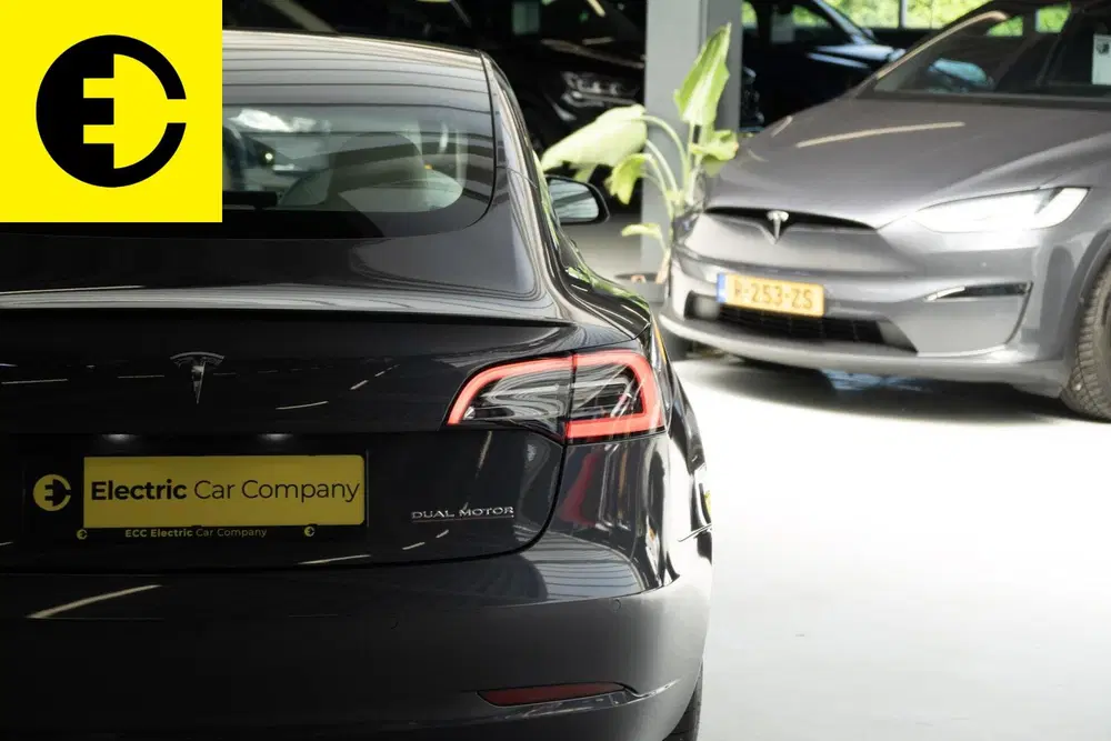 Tesla Model 3 Performance AWD 75 kWh uit 2022, foto 9