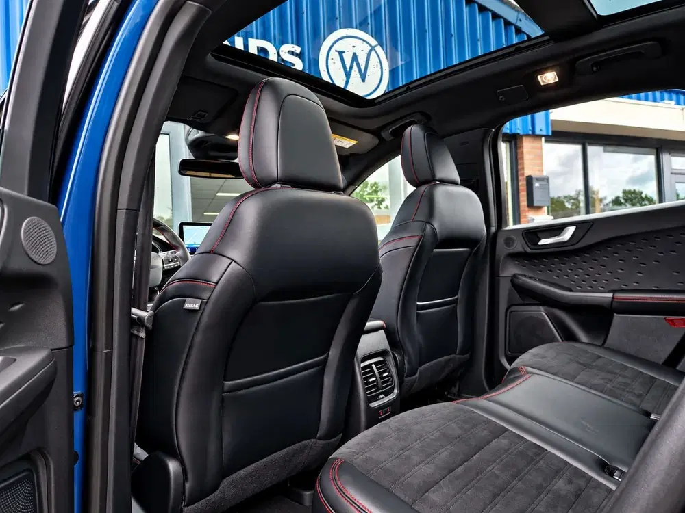 Ford Kuga 2.5 PHEV ST-Line X Panoramadak Trekhaak HU uit 2020, foto 15