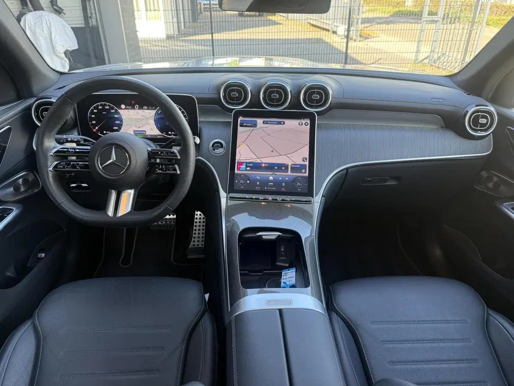Mercedes-Benz GLC Mercedes GLC-klasse 400e AMG ACHTERAS BEST uit 2024, foto 2