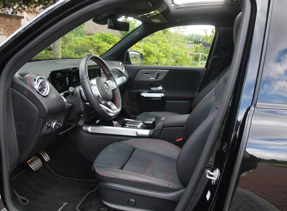 Mercedes-Benz EQB 250 AMG Line 7 Persoons 67 kWh uit 2022, foto 14