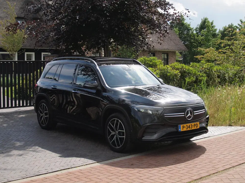 Mercedes-Benz EQB 250 AMG Line 7 Persoons 67 kWh uit 2022, foto 4