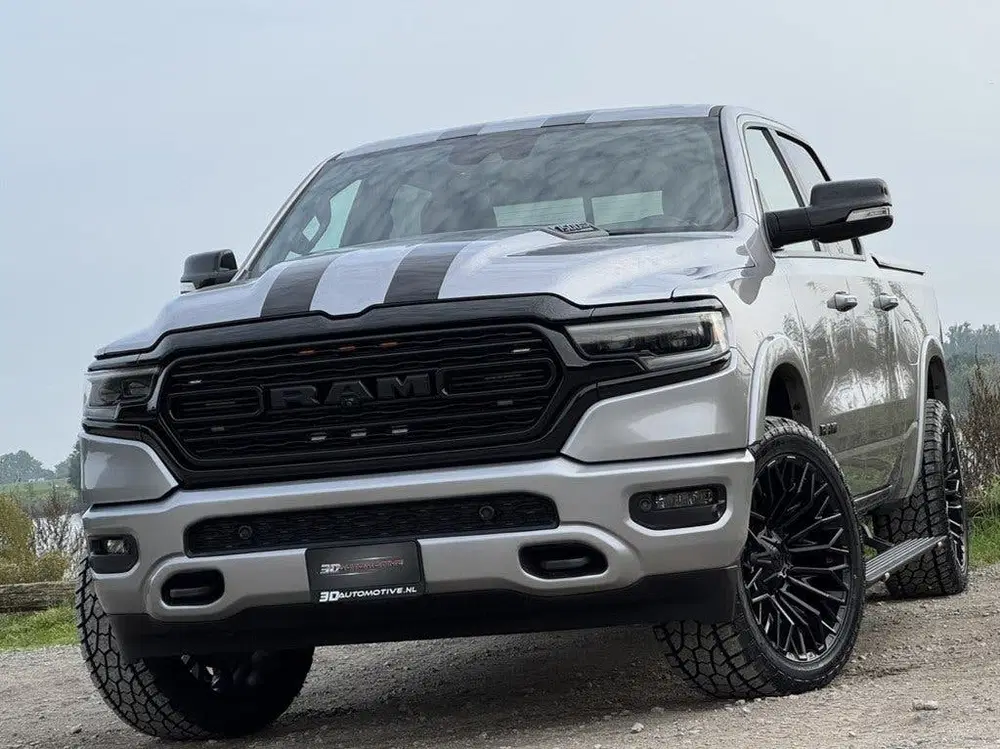 Dodge RAM LIMITED NIGHT 5.7L V8 DEALER ONDERH uit 2022