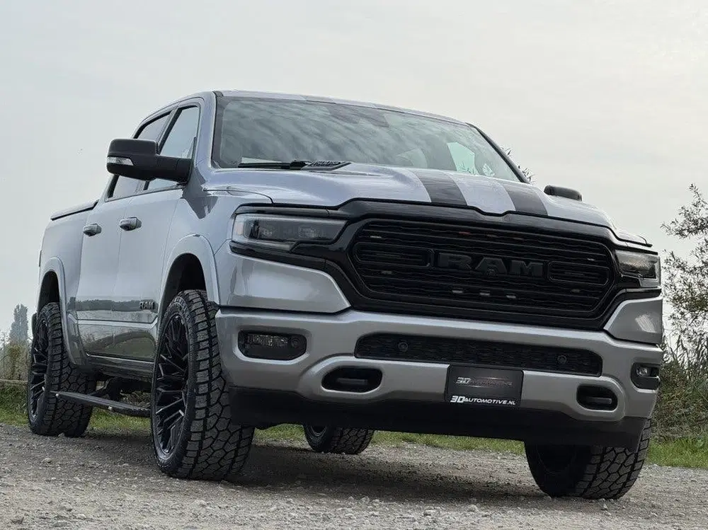 Dodge RAM LIMITED NIGHT 5.7L V8 DEALER ONDERH uit 2022, foto 2