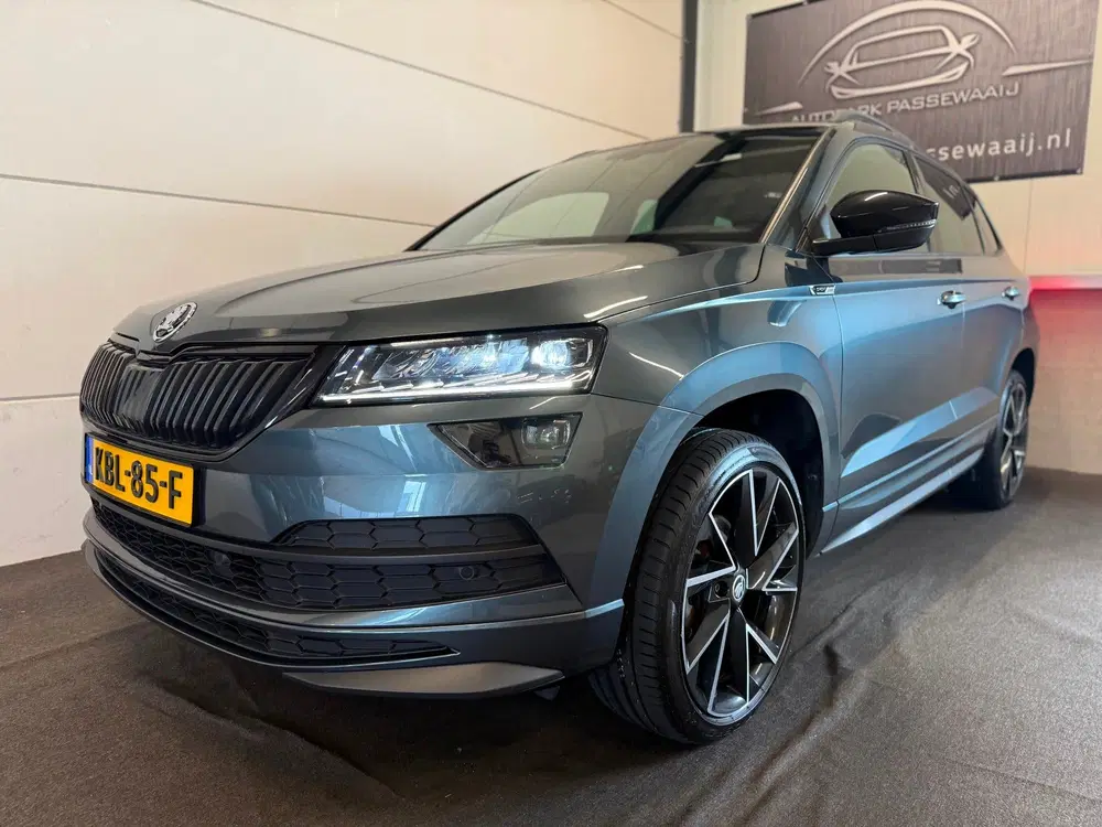 Skoda Karoq 1.5 TSI ACT Sportline Business Pano uit 2021, foto 3
