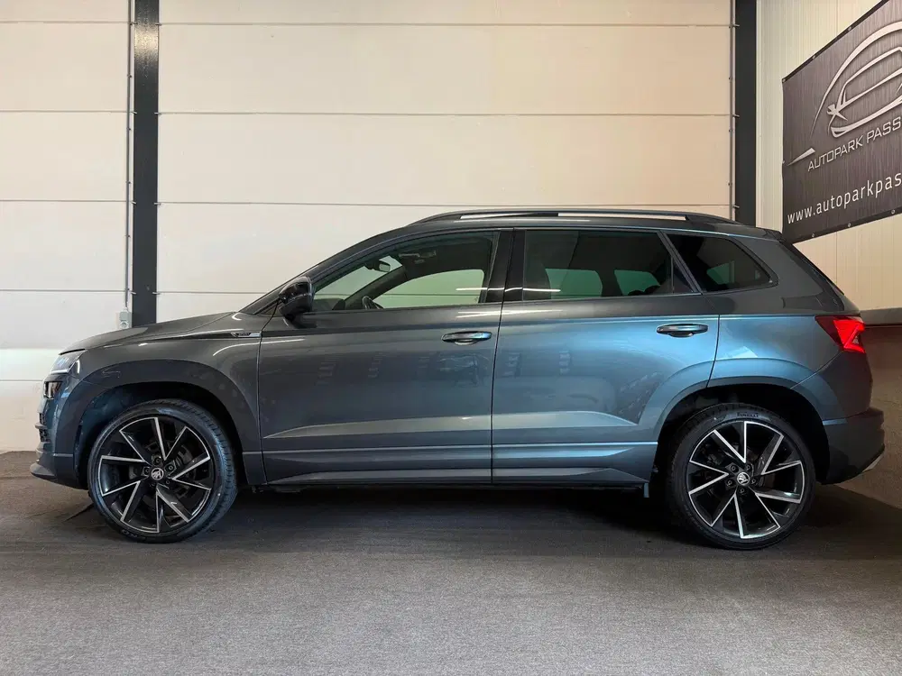 Skoda Karoq 1.5 TSI ACT Sportline Business Pano uit 2021, foto 4