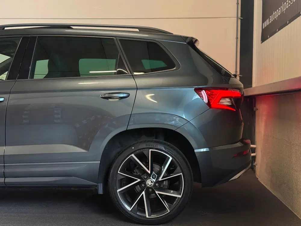 Skoda Karoq 1.5 TSI ACT Sportline Business Pano uit 2021, foto 5