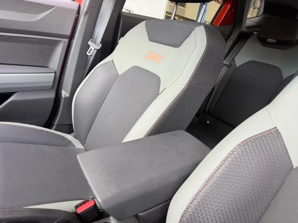 Dacia Duster 1.2 TCe 130 mild hybrid Extreme uit 2024, foto 10