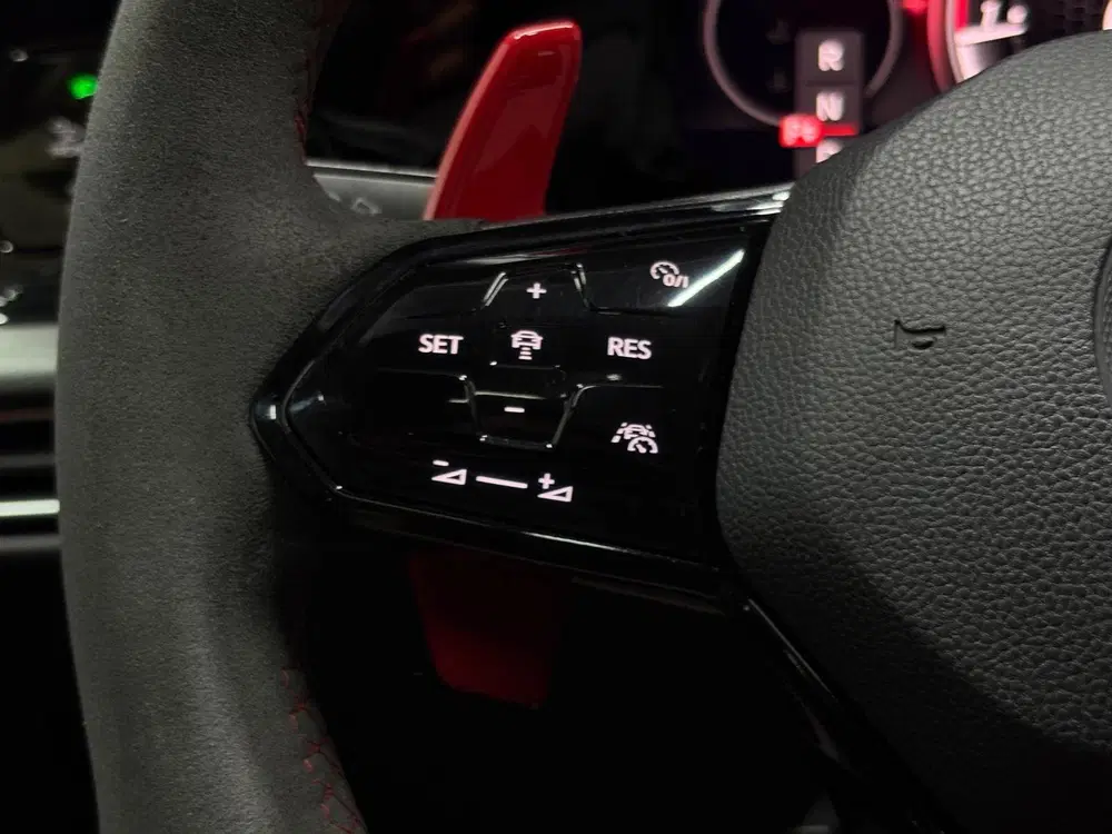 Volkswagen Golf 2.0 TSI GTI Pano IQ Camera Stoelverwarming uit 2021, foto 13