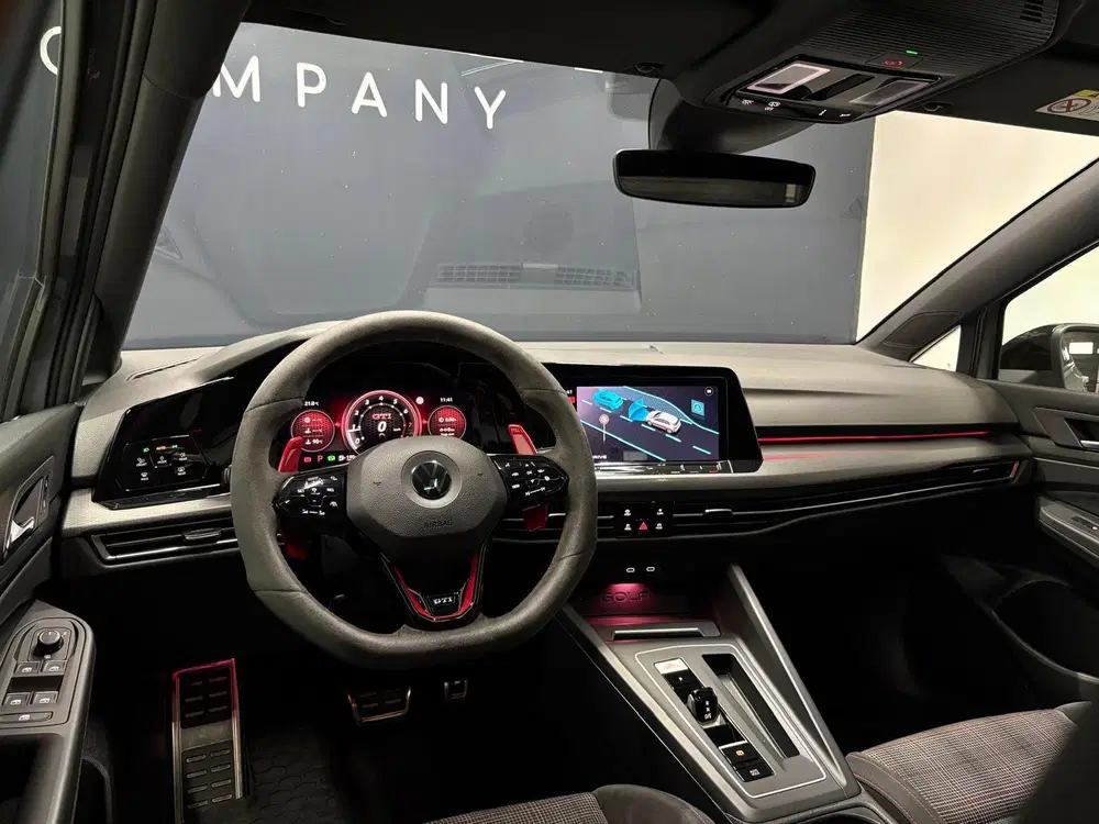 Volkswagen Golf 2.0 TSI GTI Pano IQ Camera Stoelverwarming uit 2021, foto 8